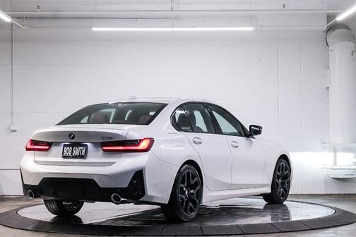 2025 BMW 330 i
