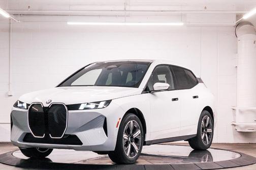 2026 BMW iX xDrive60