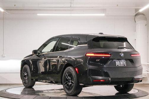 2026 BMW iX xDrive45