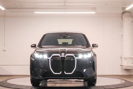 2026 BMW iX xDrive45