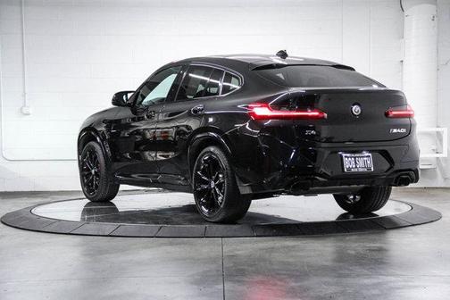 2023 BMW X4 M40i