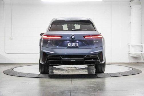 2026 BMW iX xDrive60