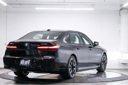 2025 BMW i7 xDrive60