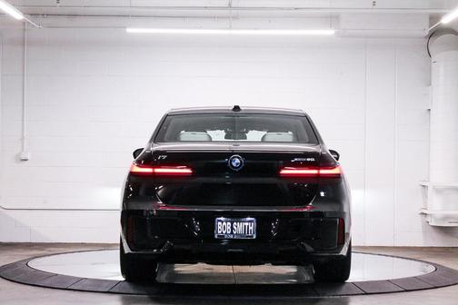 2025 BMW i7 xDrive60