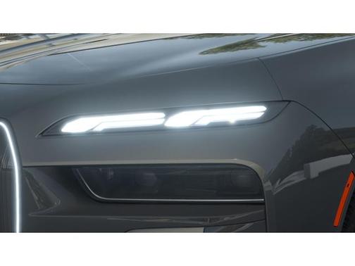 2025 BMW 760 760i xDrive