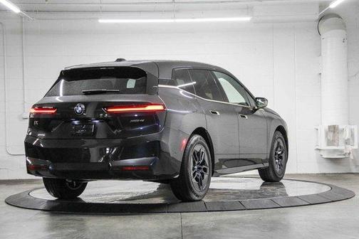 2026 BMW iX xDrive45