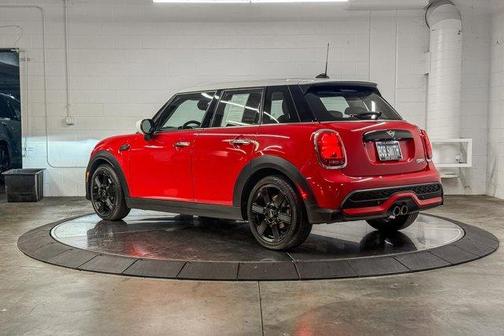2023 MINI Hardtop Cooper