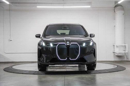 2026 BMW iX xDrive60