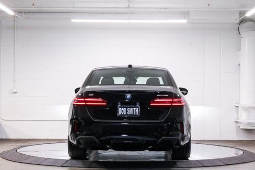2025 BMW i5 eDrive40