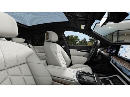 2025 BMW 760 760i xDrive
