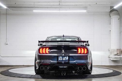 2022 Ford Shelby GT500 Base