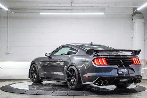2022 Ford Shelby GT500 Base