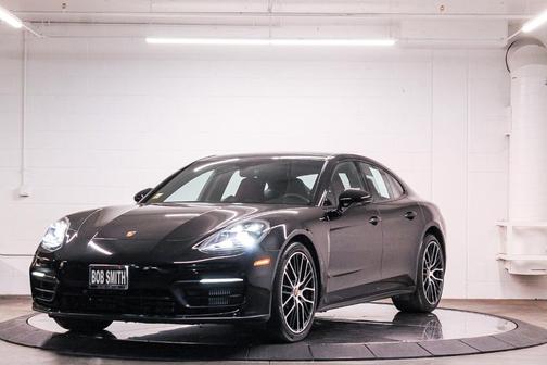 2022 Porsche Panamera