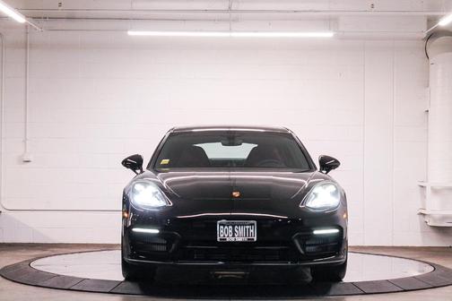 2022 Porsche Panamera