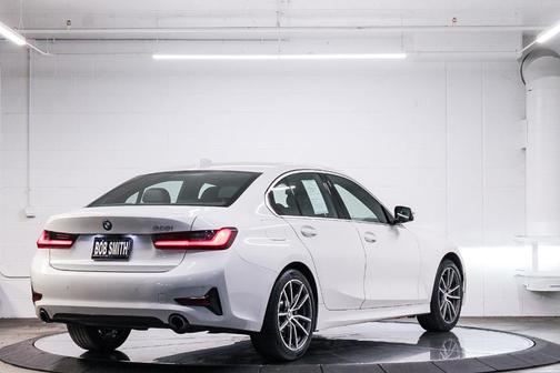 2022 BMW 330 i