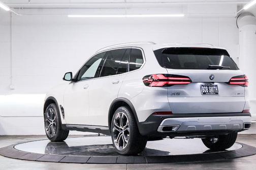 2025 BMW X5 sDrive40i