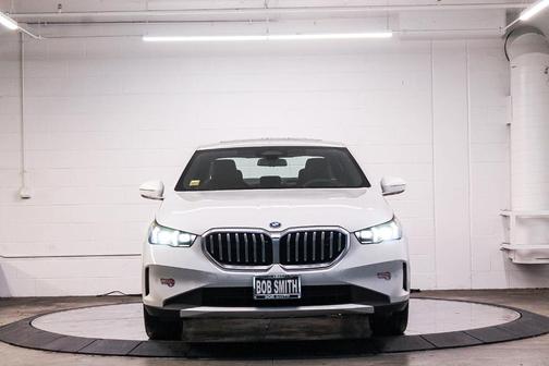 2024 BMW i5 eDrive40