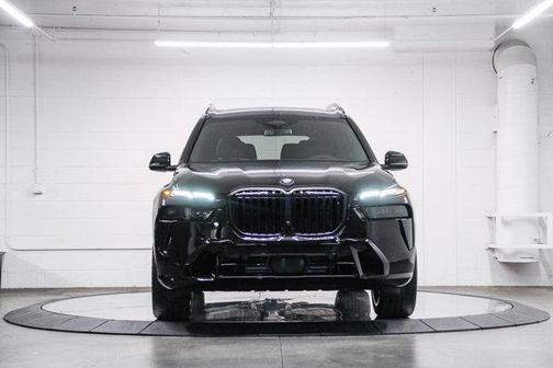 Black Sapphire Metallic 2027 BMW X7 xDrive40i