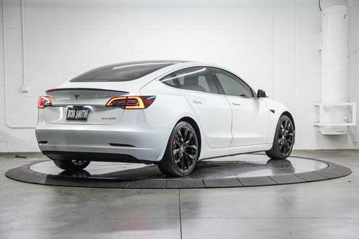 2020 Tesla Model 3 Performance