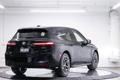2026 BMW iX xDrive45