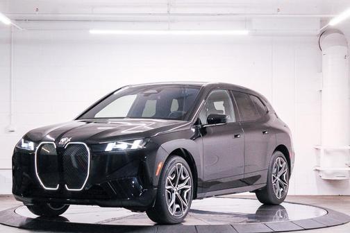 2026 BMW iX xDrive45