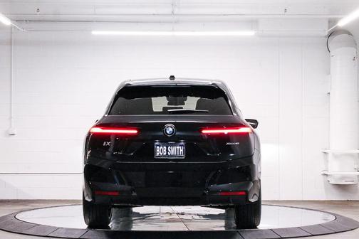 2026 BMW iX xDrive45