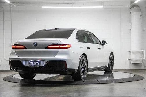 2025 BMW i7 xDrive60