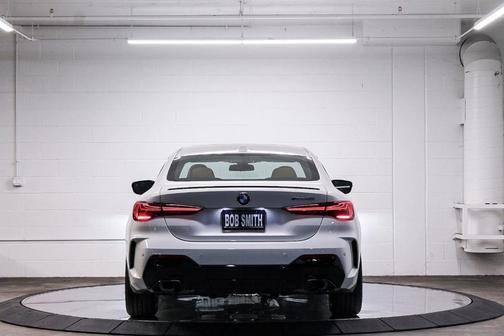 2025 BMW M440 i