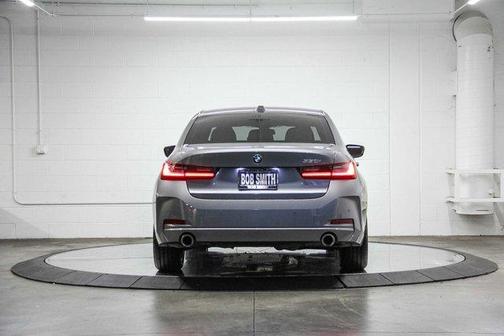 2023 BMW 330 i