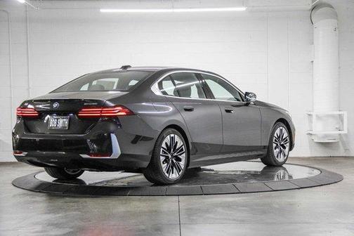 2026 BMW i5 eDrive40