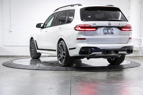 2026 BMW X7 M60i