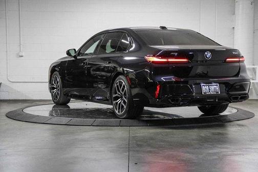 2026 BMW 760 760i xDrive