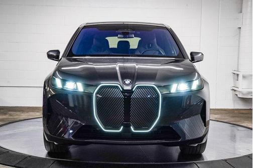 2026 BMW iX xDrive45