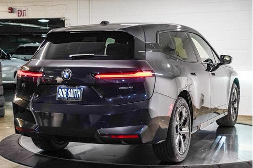 2026 BMW iX xDrive45
