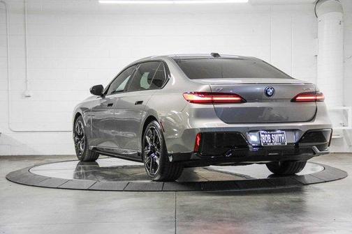 2025 BMW i7 eDrive50