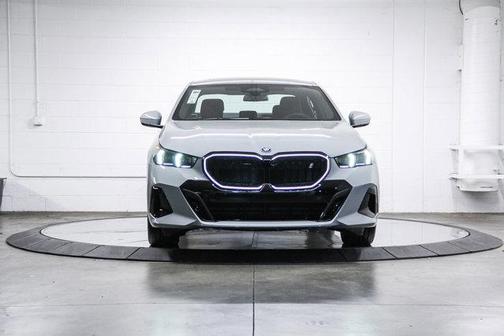 2026 BMW i5 eDrive40