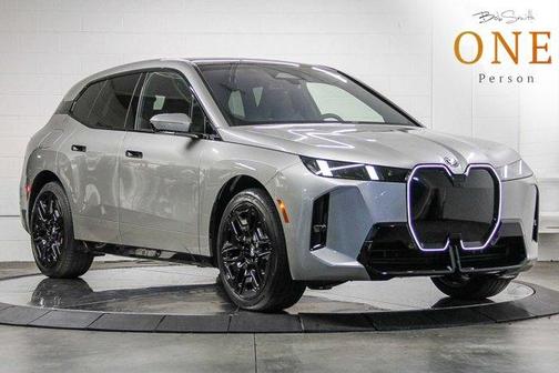 2026 BMW iX xDrive60