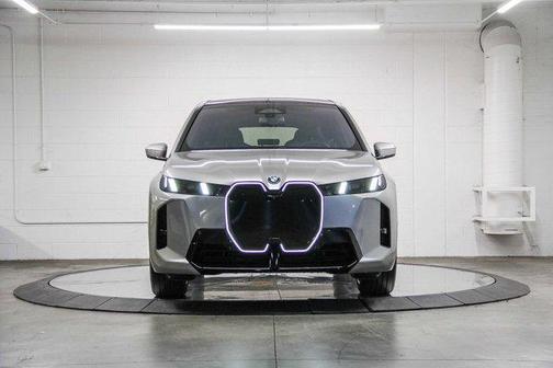 2026 BMW iX xDrive60