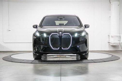 2026 BMW iX xDrive45