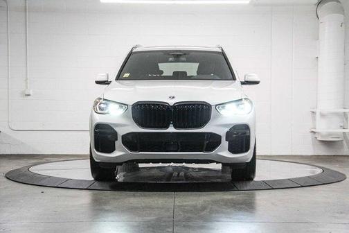 2023 BMW X5 M50i