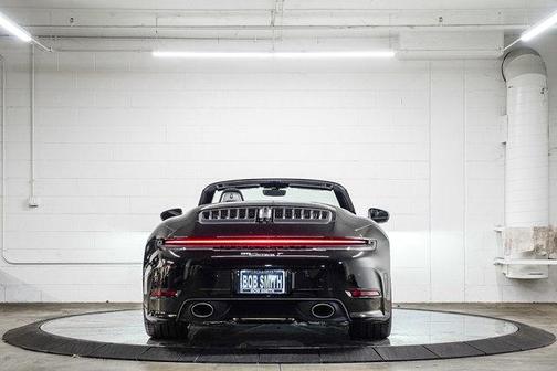 2025 Porsche 911 Carrera T