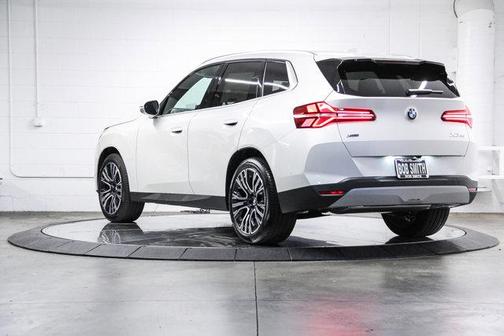 Mineral White Metallic 2026 BMW X3 30 xDrive