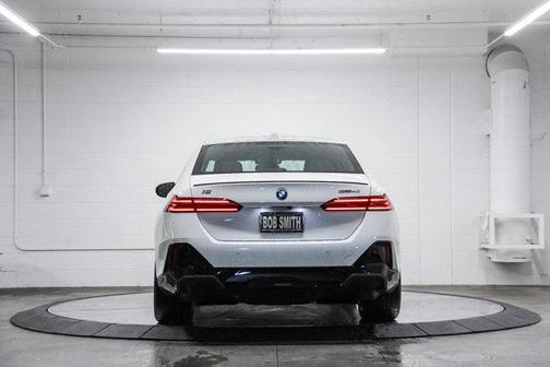 2025 BMW i5 eDrive40