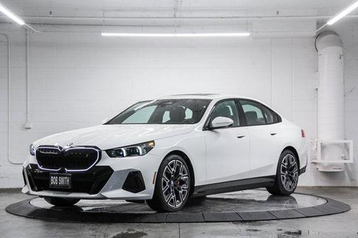 2025 BMW i5 eDrive40