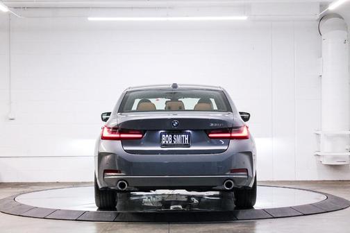 2025 BMW 330 i