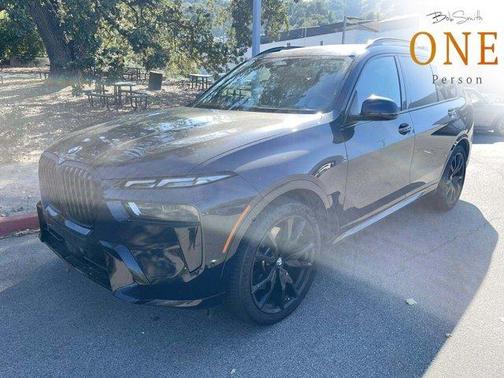 2023 BMW X7 xDrive40i