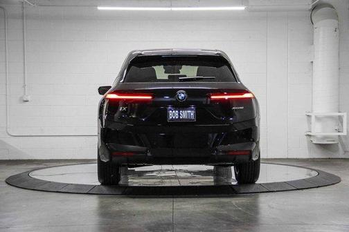 2026 BMW iX xDrive60
