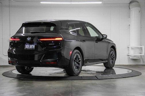 2026 BMW iX xDrive60