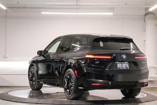 2025 BMW iX xDrive50
