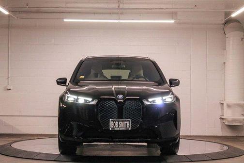 2025 BMW iX xDrive50